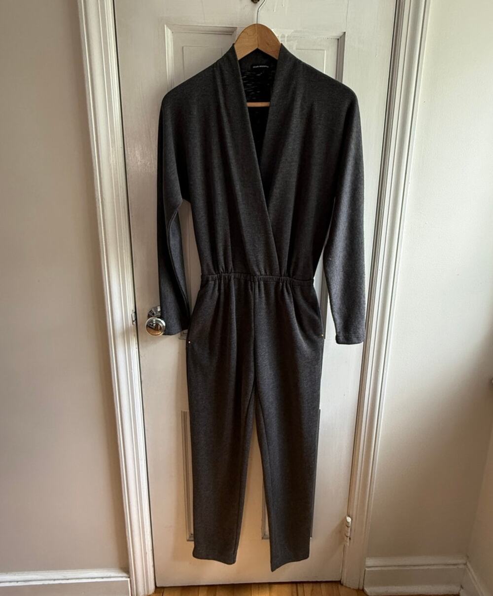 Club Monaco Long Sleeve Surplice Jumpsuit - Charcoal Grey - Size 00 - EUC